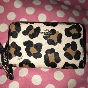 🖤 Coach Ocelot Leopard Print Leather Wallet 🖤